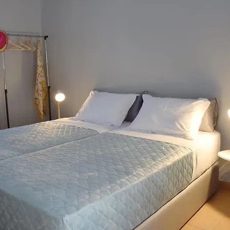 Апартаменты Evaris Apartments *