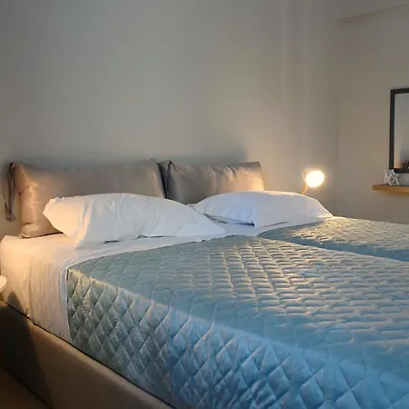 Апартаменты Evaris Apartments *