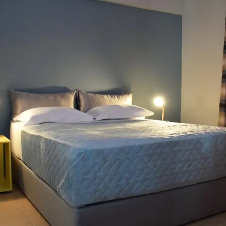Evaris Apartments Апартаменты Ханья