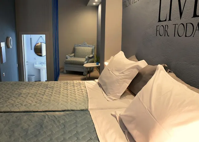 Апартаменты Evaris Apartments *